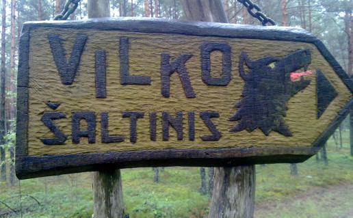 1280px-Vilko_saltinis_4.jpg